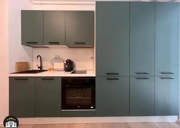 Black Sea - Madrid Διαμέρισμα *